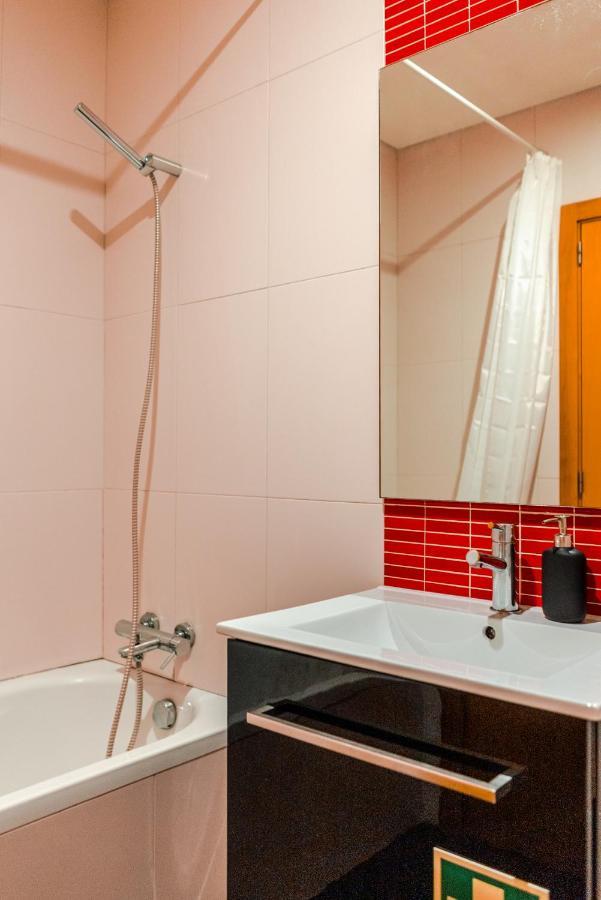 Cozy Studio In The Heart Of Lapa - 5Min Walk To Metro! OOporto Esterno foto